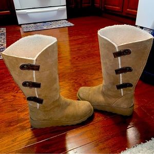 BEARPAW Hayden tall wedge boots